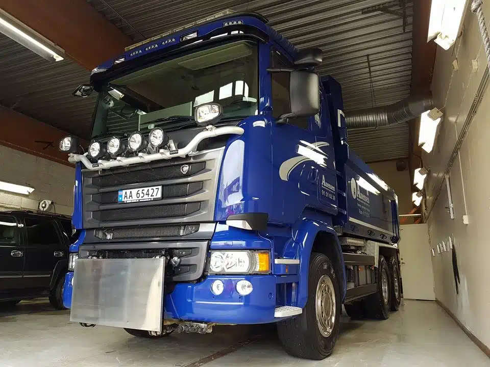 Bedriftsavtale-boss-of-gloss-bilpleie-sarpsborg-vask-selvvask-kai-jensen